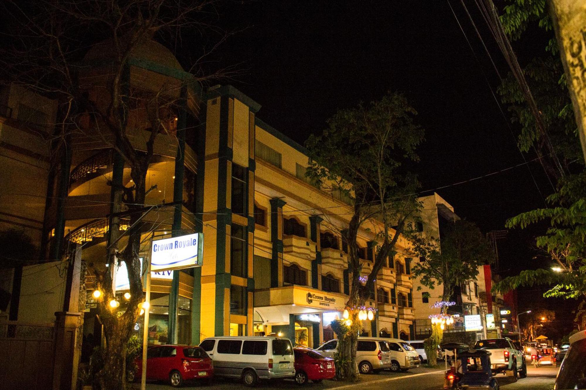 فندق كراون رويال Balanga المظهر الخارجي الصورة